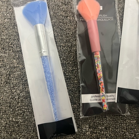 New Set Of 6 Makeup Brushes - Picture 2 of 3